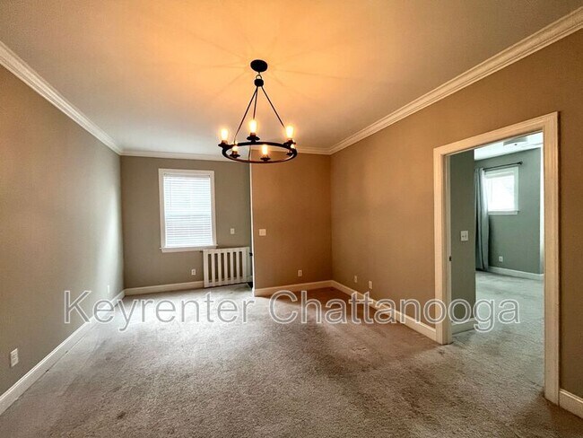 Building Photo - 1749 Seven Pines Ln