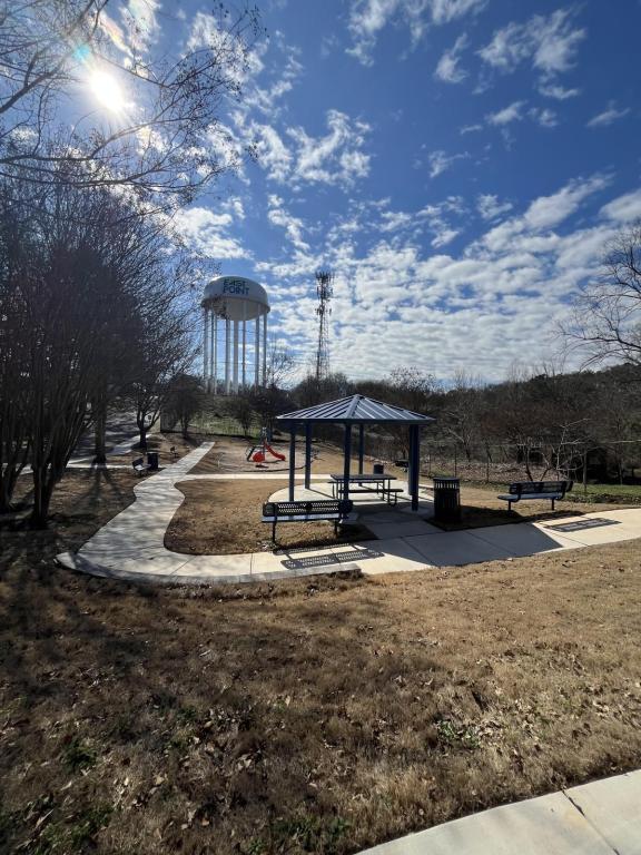Building Photo - 1910 Center Ave