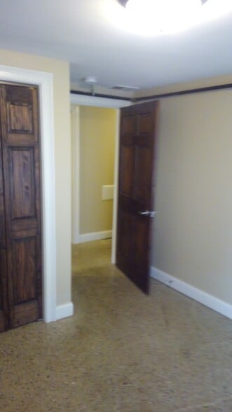 Bedroom - 547 E Grand River Ave
