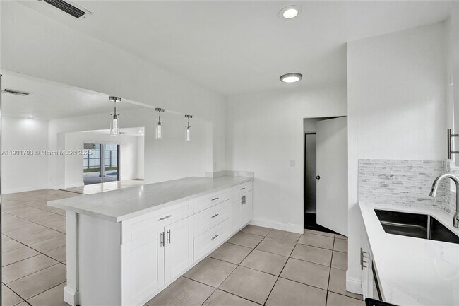 Building Photo - 5750 NW 111th St