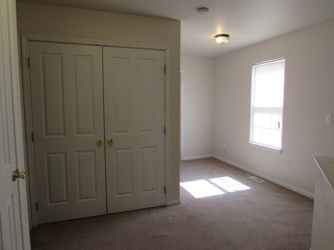 Building Photo - 22665 Hanley Ln
