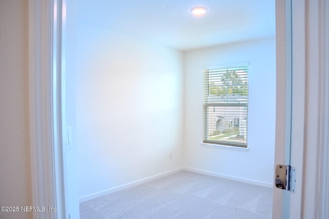 Building Photo - 2221 Windward Cay Ln