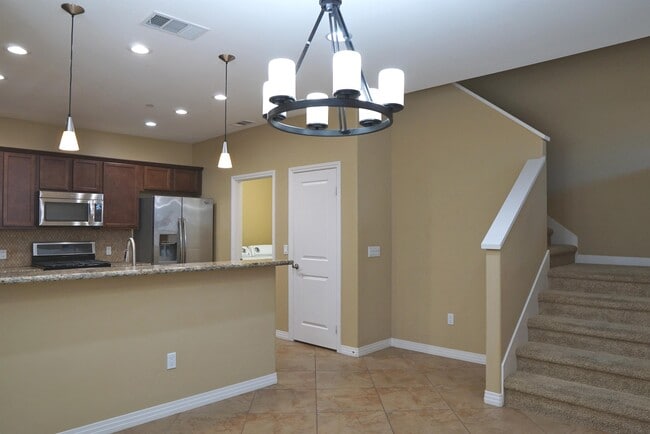 Building Photo - 80052 Silver Sage Ln