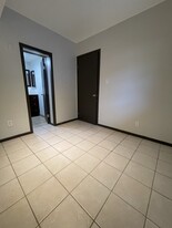 Building Photo - 4033 Madison Ave