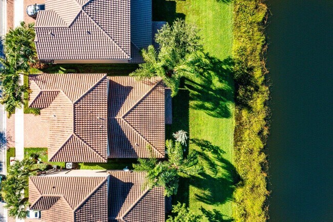 Building Photo - 14579 White Jade Terrace