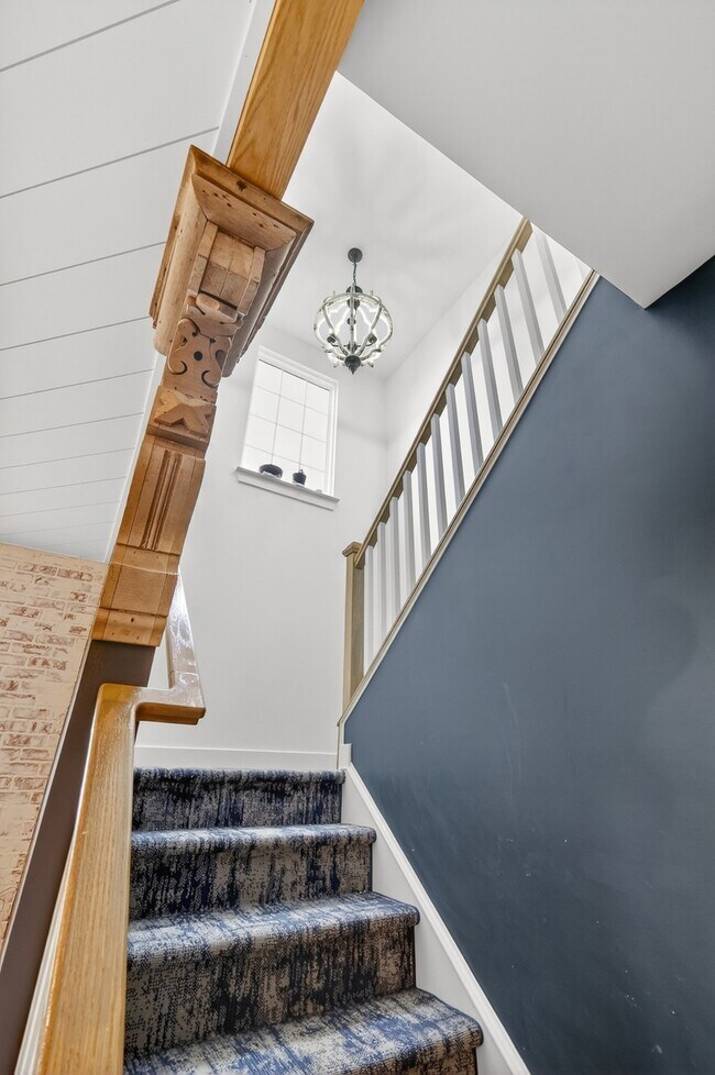 Building Photo - 1635 Lila Dr