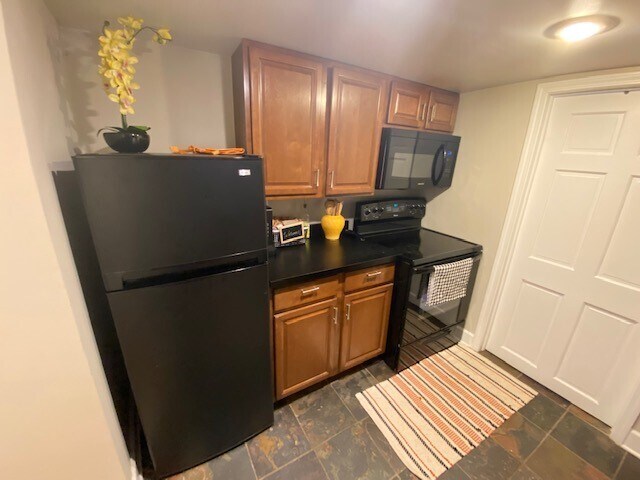 Building Photo - 157 S Fitzhugh St