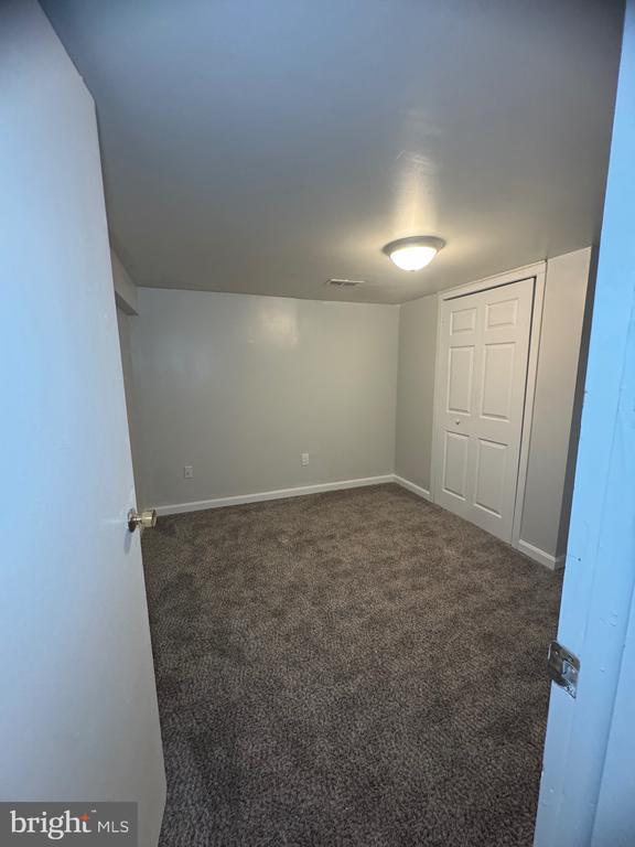 Building Photo - 7940 Covington Ave