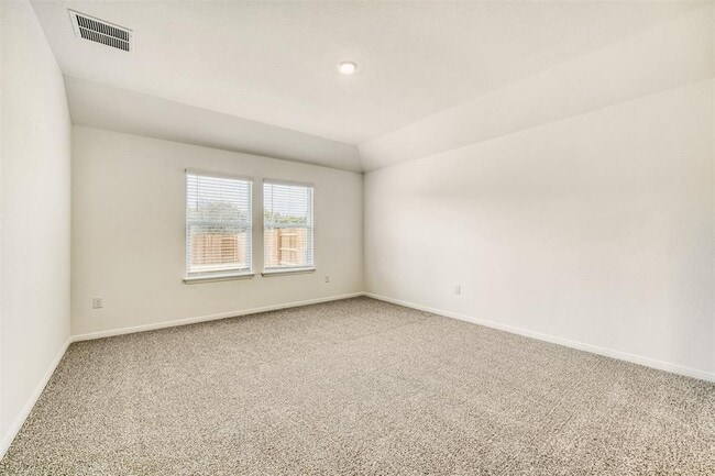 Building Photo - 1936 Bandito Bluff Pass