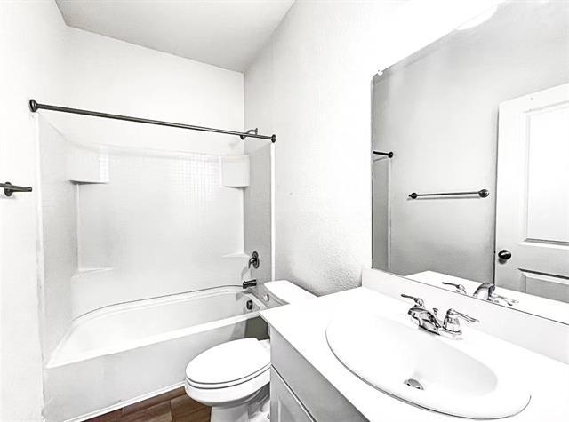Building Photo - 1637 Escondido Dr