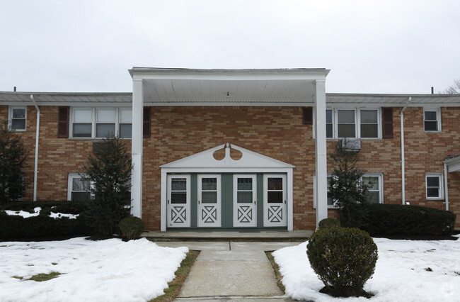 Building Photo - Navesink Cove Condominiums