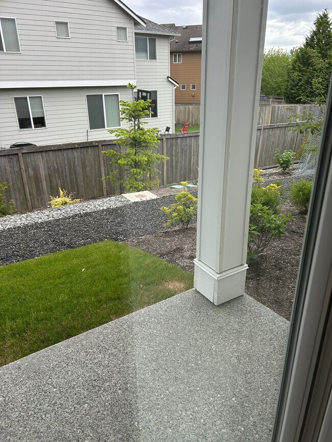 Building Photo - 2Bd/2Ba Redmond House