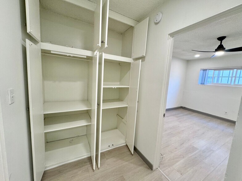 Building Photo - 12721 Matteson Ave