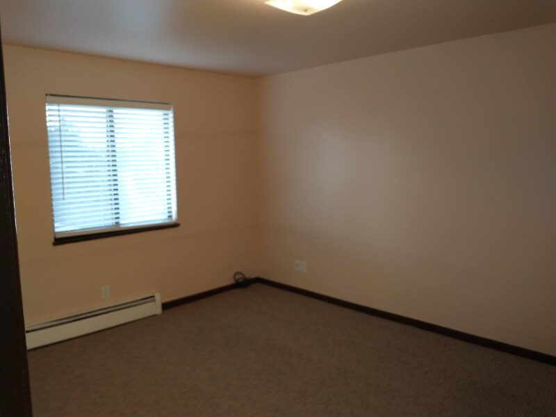 Building Photo - 362 Hope Ave