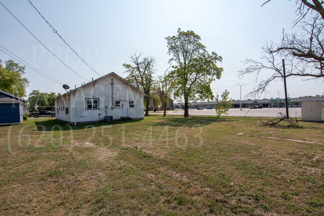 Building Photo - Charming 2-Bedroom 1-Bath Home in Coffeyville