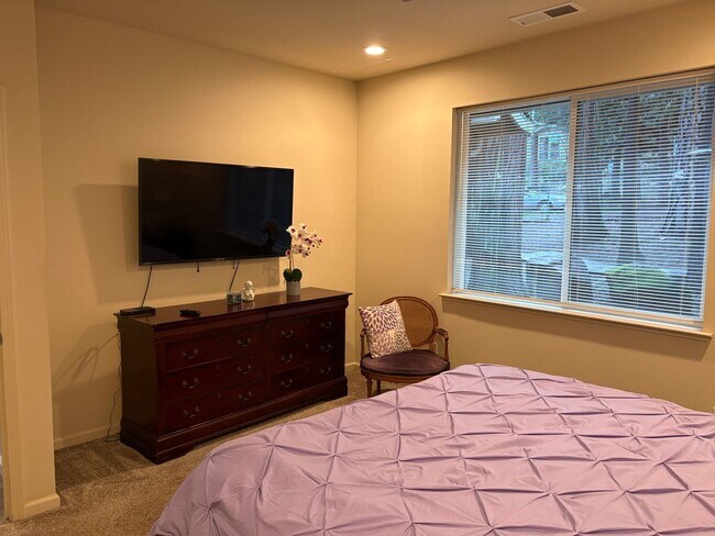 Building Photo - 14868 Hickok Ct