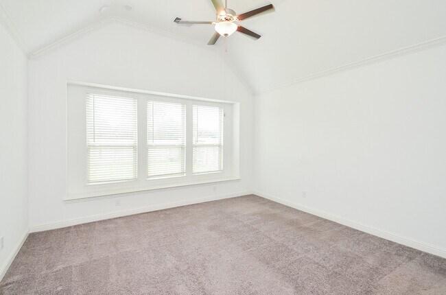 Building Photo - 6019 Verde Pl Ln