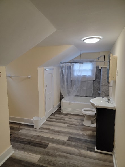 Building Photo - 2803 PA-611