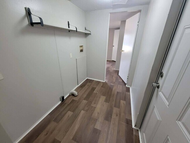 Building Photo - 109 Embert Ln