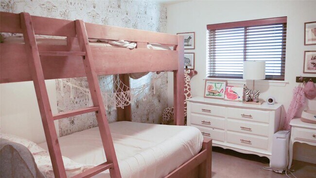 Building Photo - 4815 Oldfort Hill Dr