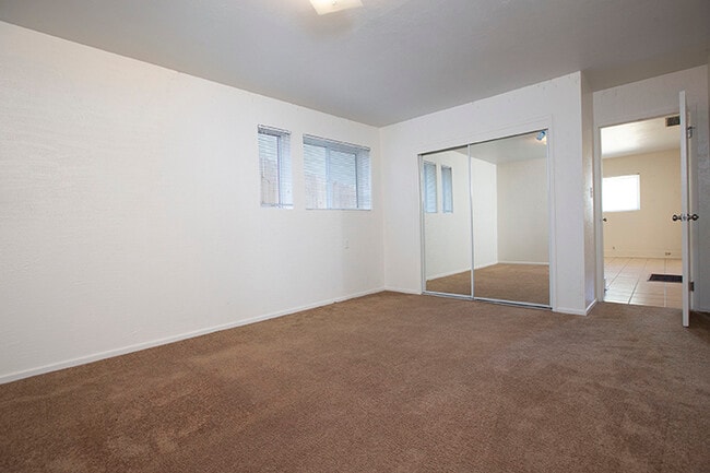Building Photo - 3536 Wawona Dr