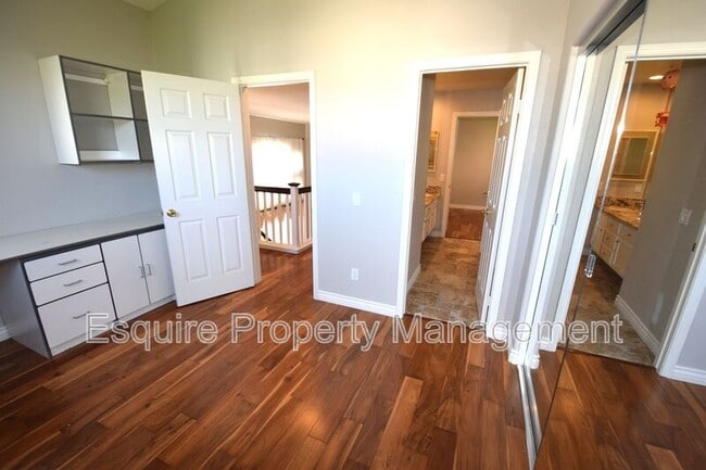 Building Photo - 2881 Silk Oak Ave