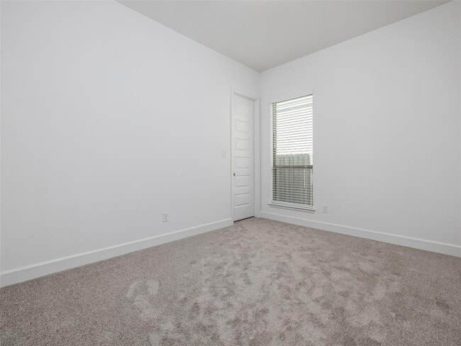 Building Photo - 217 Gary Wayne Dr