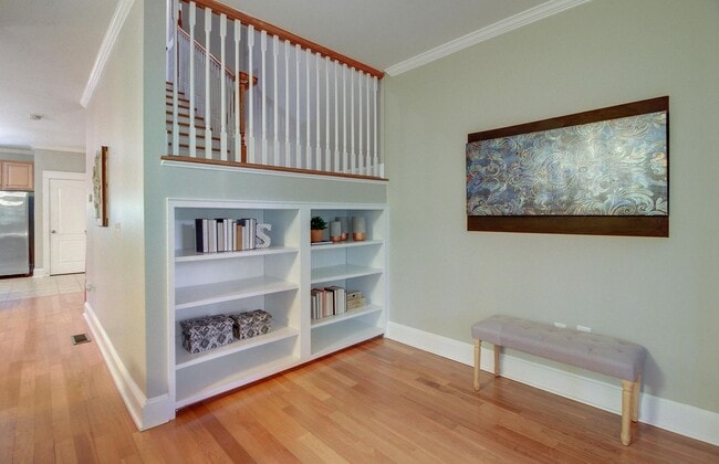 Building Photo - 3 Bedroom 2.5 Bath Condo in Etiwan Pointe ...