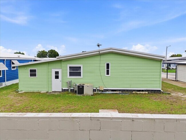 Building Photo - 1798 Fox Hill Dr