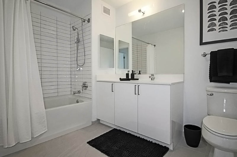 Building Photo - 797 W Van Buren St