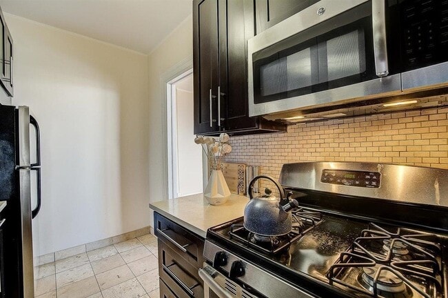 Building Photo - 2600 John F. Kennedy Blvd