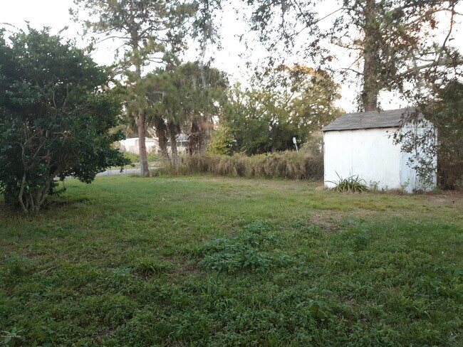 Building Photo - 5937 Aires Ave