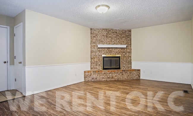 Building Photo - 6415 N Peniel Ave