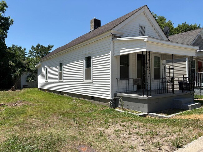 Building Photo - 1836 Greene St