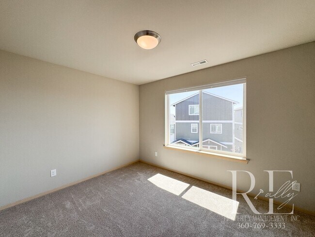 Building Photo - 1060 Banyan St