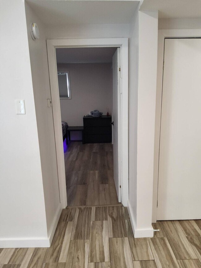 Building Photo - 13 Beth Mor Rd