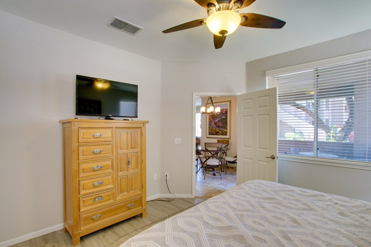 Building Photo - 7009 E Acoma Dr