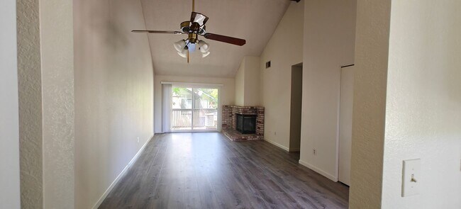 Building Photo - Bay Point  - 2 beds and 2 baths Second Floor Condo