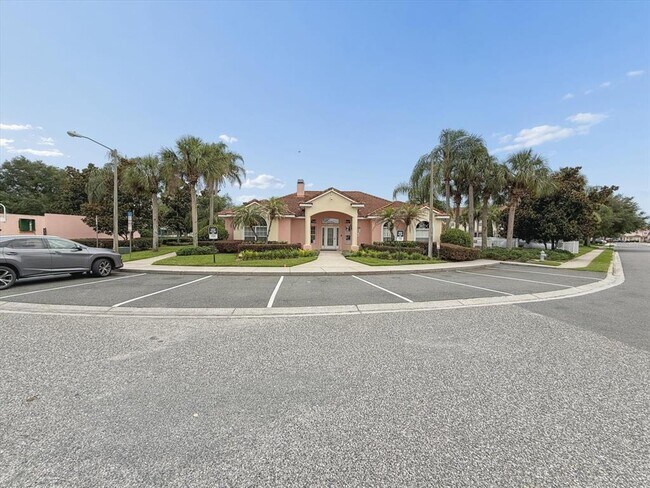 Building Photo - 1302 S Beach Cir