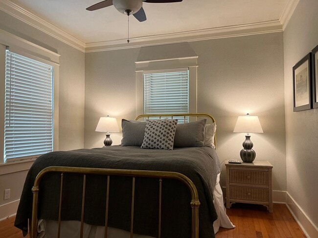 Building Photo - 3520 Lee Ave