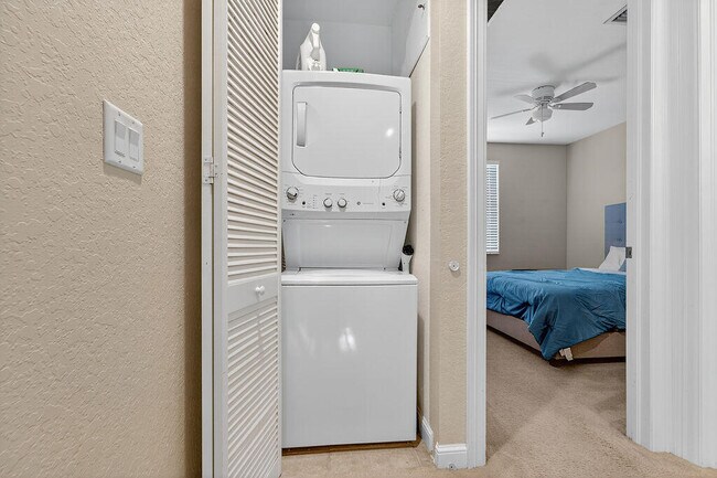 Building Photo - 1730 Borrego Way