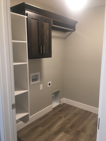 laundry room - 10668 N 36th E
