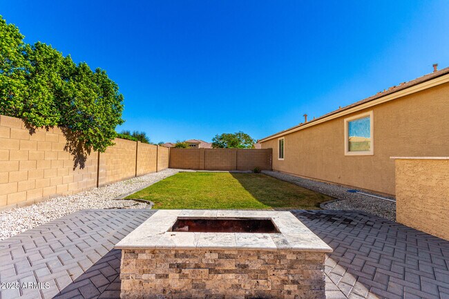 Building Photo - 9008 S 55th Dr