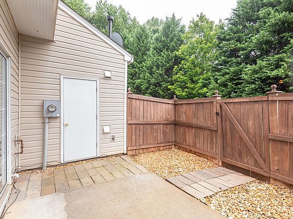 Building Photo - 4645 Valais Ct