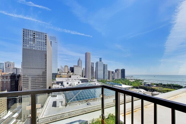 Building Photo - 310 S Michigan Ave