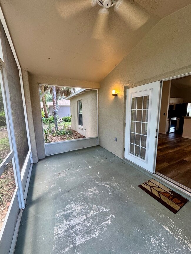 Building Photo - Spacious 3 Bedroom 2 Bath home, close to lake Minneola and Downtown Clermont