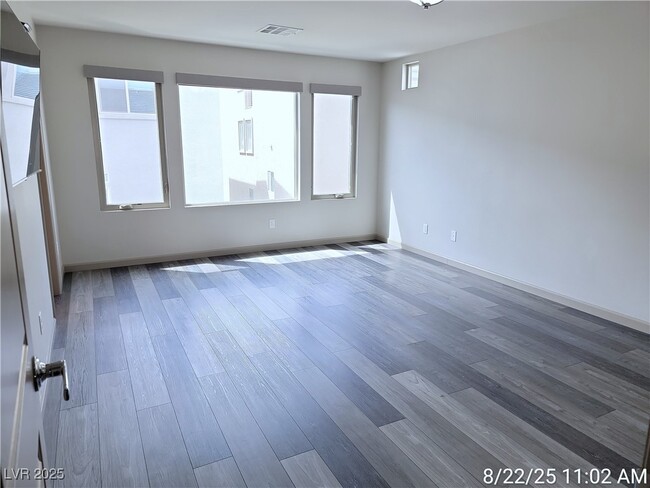 Building Photo - 8037 Misty Canyon Ave
