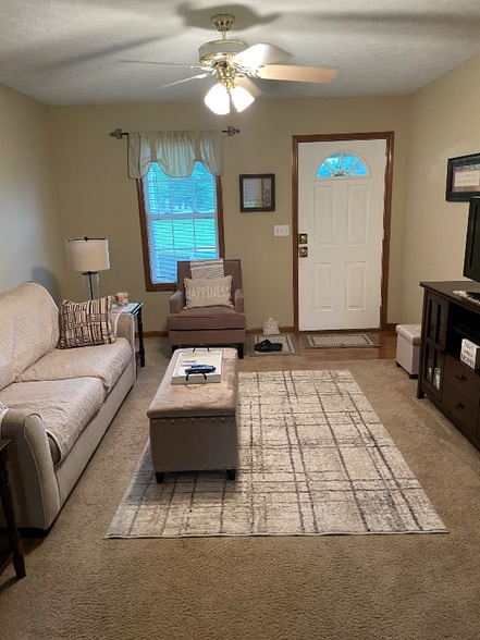 Building Photo - 55 Marty Way