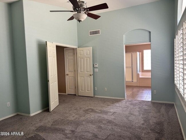 Building Photo - 5368 W Topeka Dr