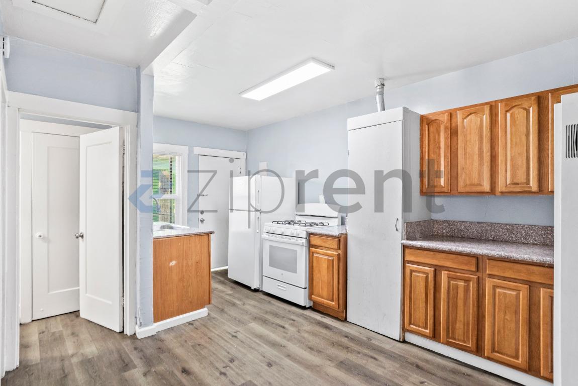 Building Photo - Unit 5915